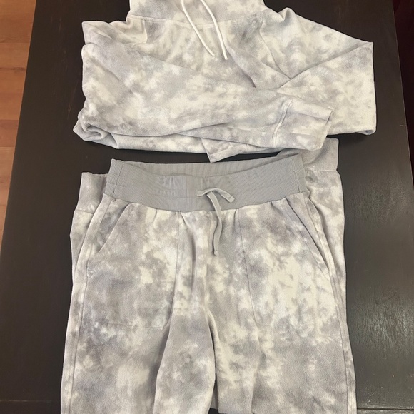 Old Navy Fleece Set - Picture 1 of 3